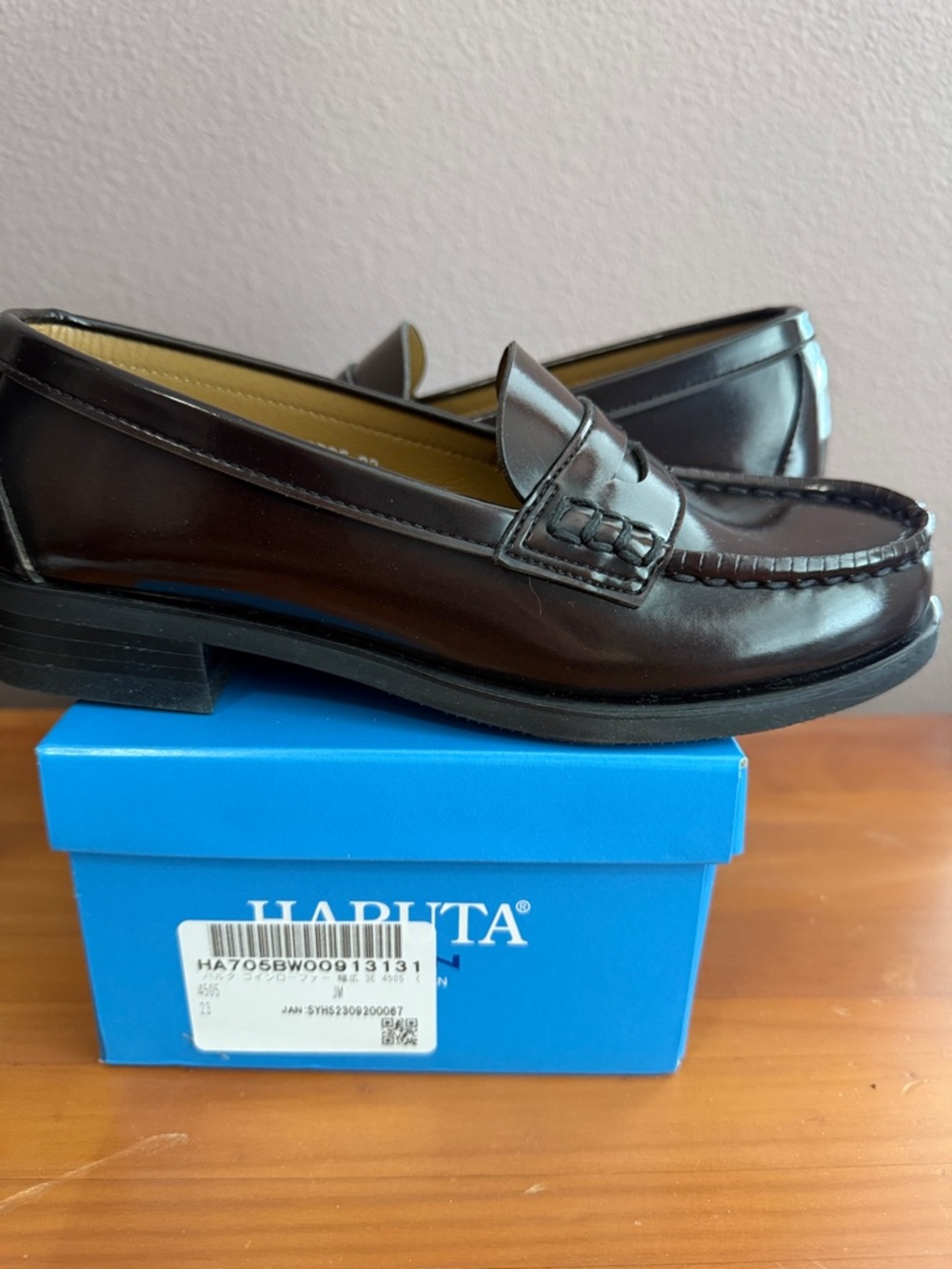 Women’s Classic Penny Loafers in Dark Brown - Picture 4 of 9